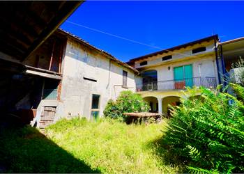 Cascina indipendente da ristrutturare! 
