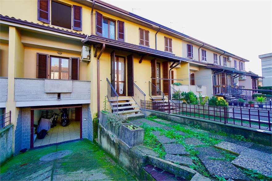 Facciata esterna sul retro