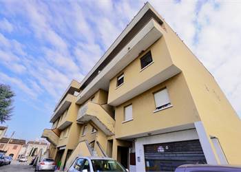 Ampio appartamento quadrilocale! 