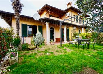 Appartamento trilocale con giardino privato! 