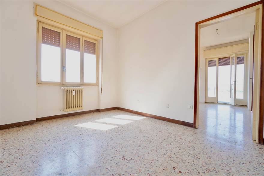 Prima camera da letto 